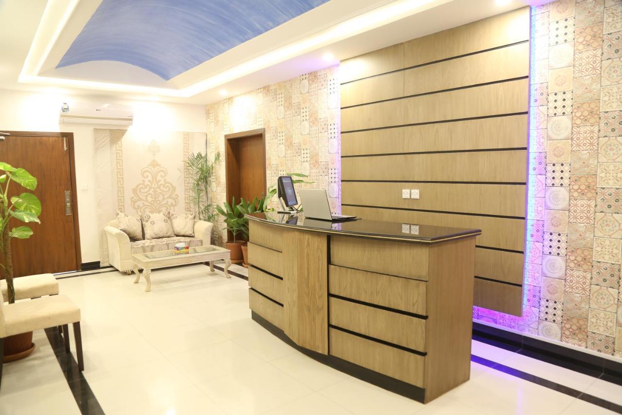 Royal Grace Guest House Исламабад Экстерьер фото